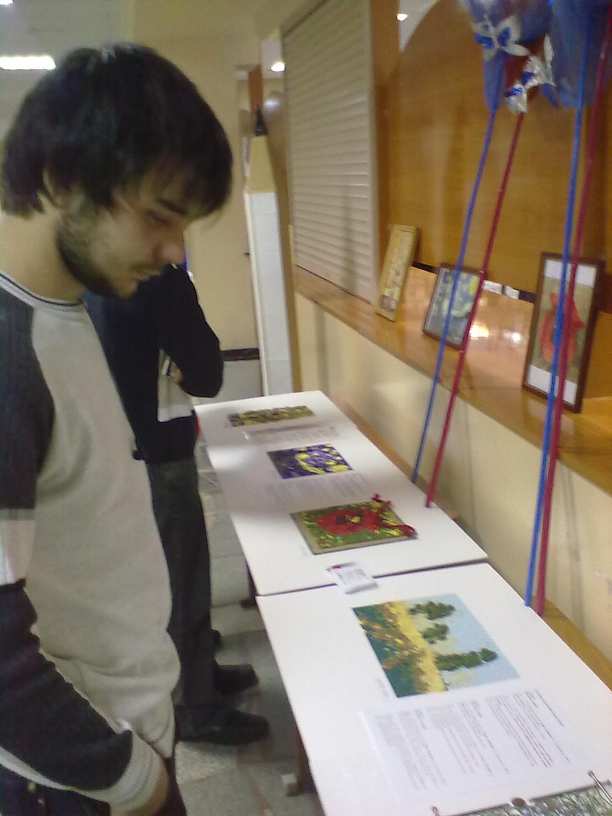 Выставка детских работ из альтернативных материалов 